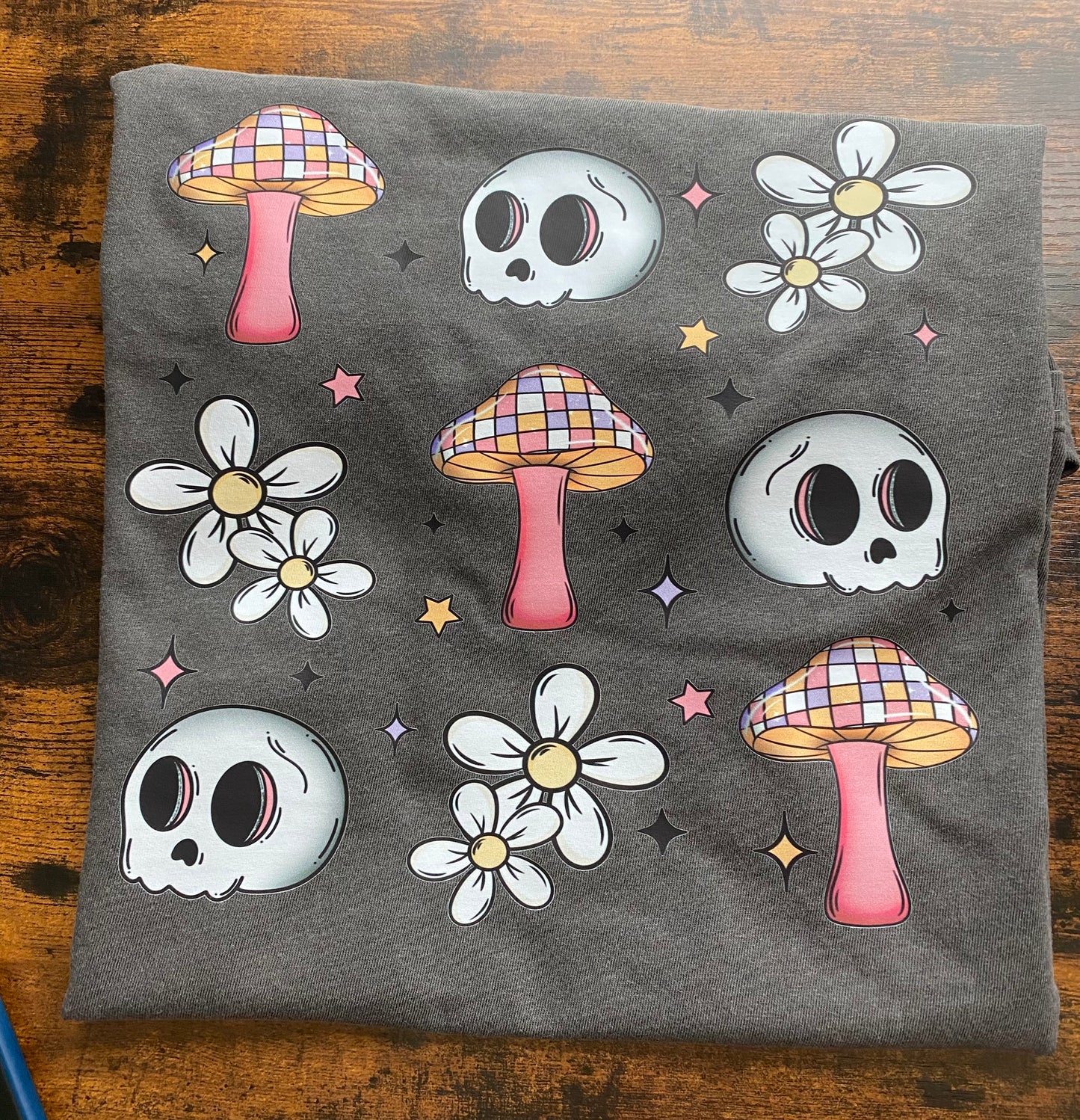 Shrooms Skull Grid Tee